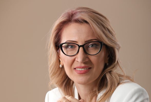 Ձեր գործն ու նվիրումն անգնահատելի է․ Մանե Թանդիլյանը շնորհավորել է բուժաշխատողի օրվա կապակցությամբ