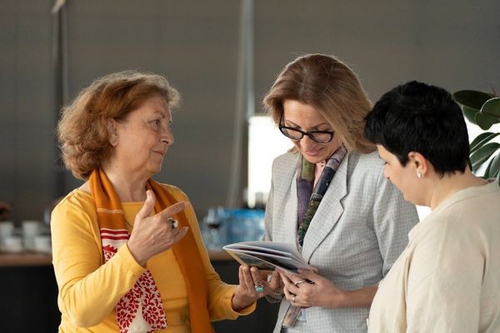 Նոր սերունդը պետք է հաղորդակից լինի ազգայինին․ Մանե Թանդիլյանը հանդիպել է մշակույթի գործիչներին