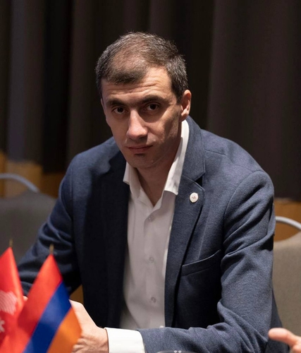 Հանցագործությո՞ւն կար, թե՞ չինացիները որոշեցին նախընտրական նվեր անել, Մեսրոպ Առաքելյանը՝ չինական ավտոբուսների մասին