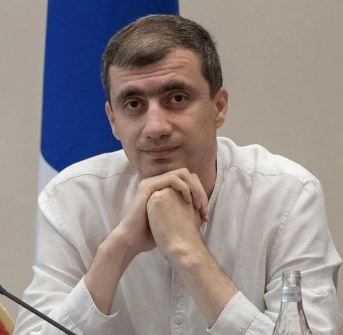 Երևանում տրանսպորտ վարելն ու տրանսպորտով տեղաշարժվելը վերածվել է իսկական արկածախնդրության․ Մեսրոպ Առաքելյան