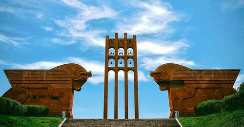 Հայ ժողովուրդը պարտավոր է վեր հառնել՝ ապացուցելու, որ ժամանակավոր իշխանությունները չեն կարող մարել իսկական հայ լինելու կամքը․ Թանդիլյան